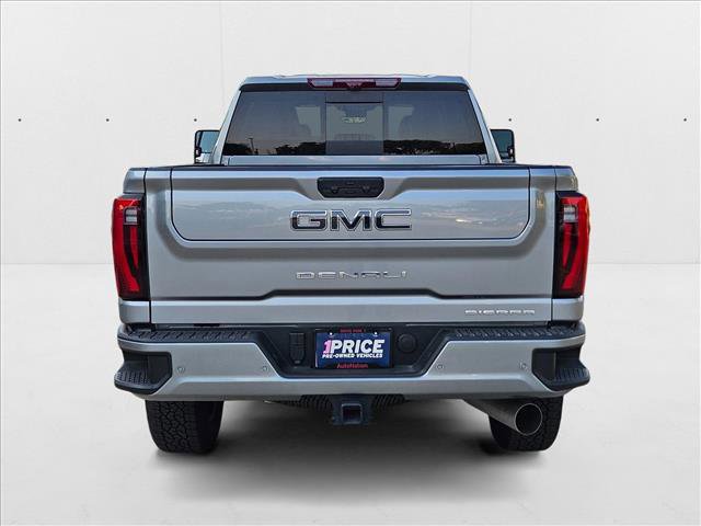 Used 2025 GMC Sierra 2500 Denali Ultimate image 7