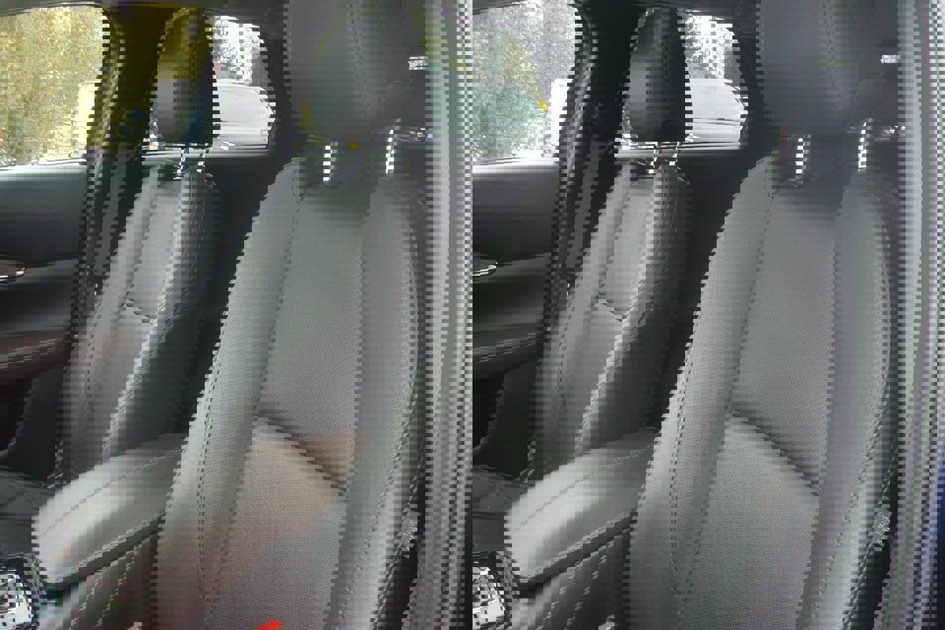 Used 2024 MAZDA CX-30 AWD 2.5 S w/ Premium Package image 16