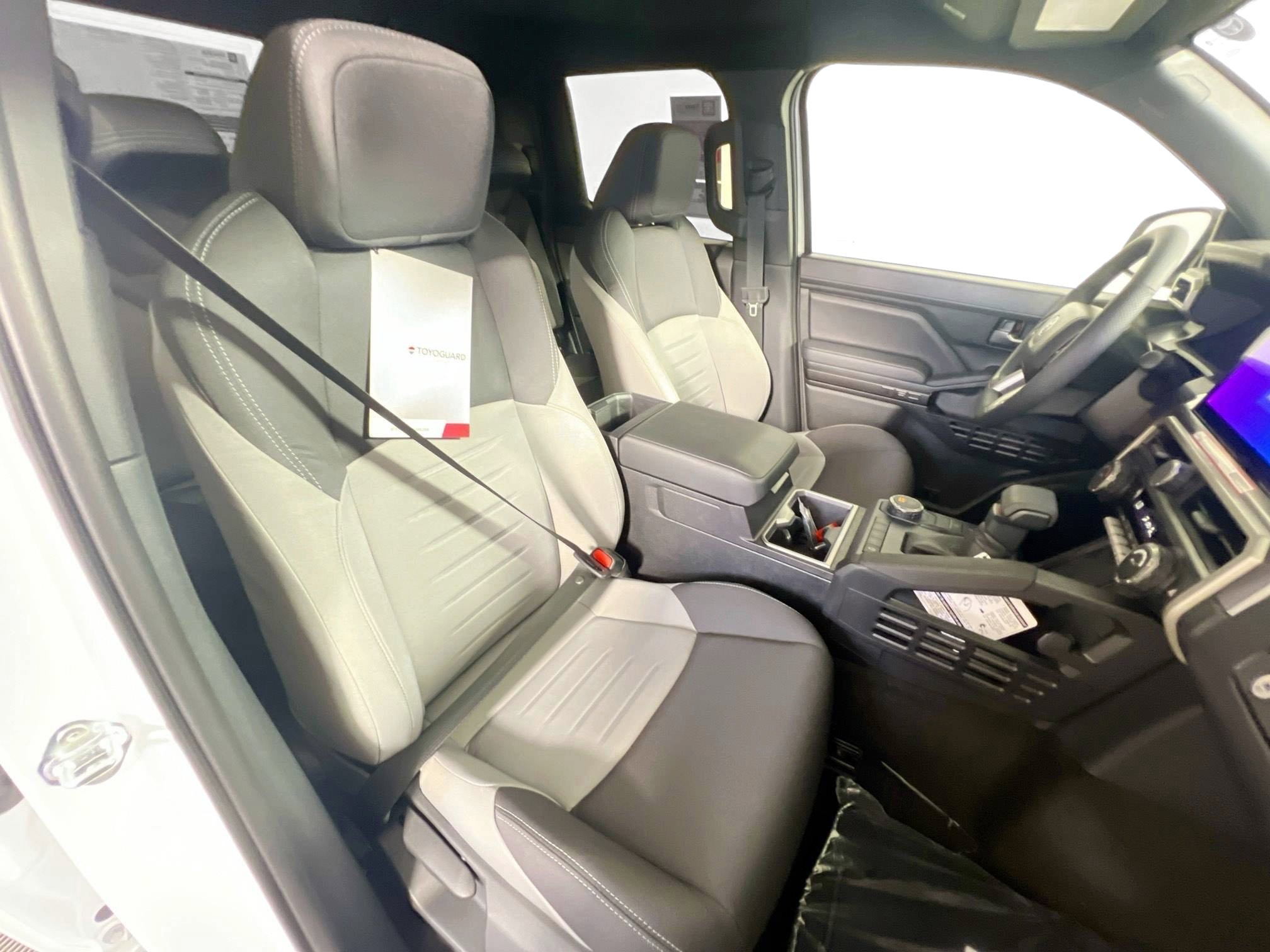 Used 2025 Toyota Tacoma TRD Sport image 31