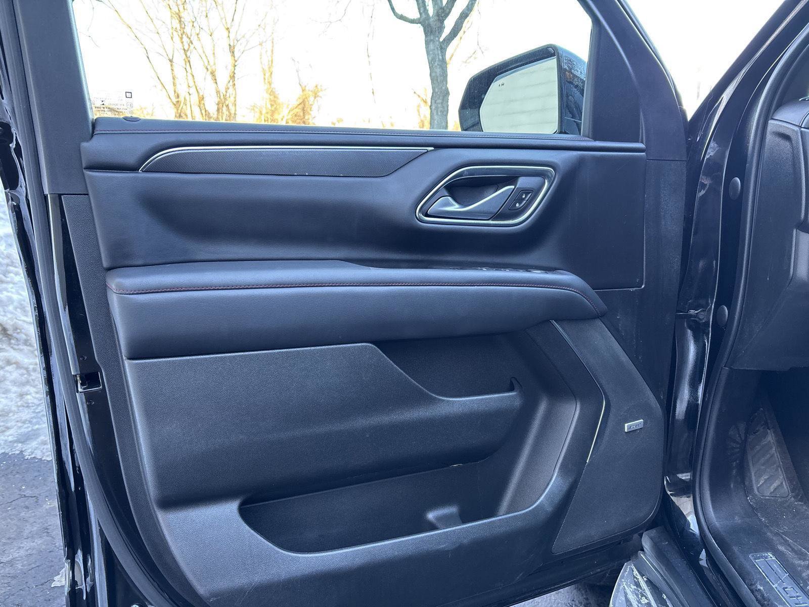 Used 2022 Chevrolet Tahoe RST w/ Luxury Package image 11