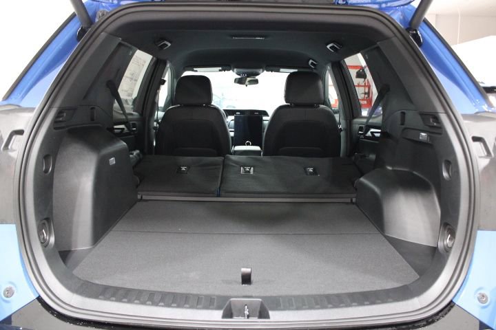 New 2026 GMC Terrain AT4 w/ Convenience Package III image 14