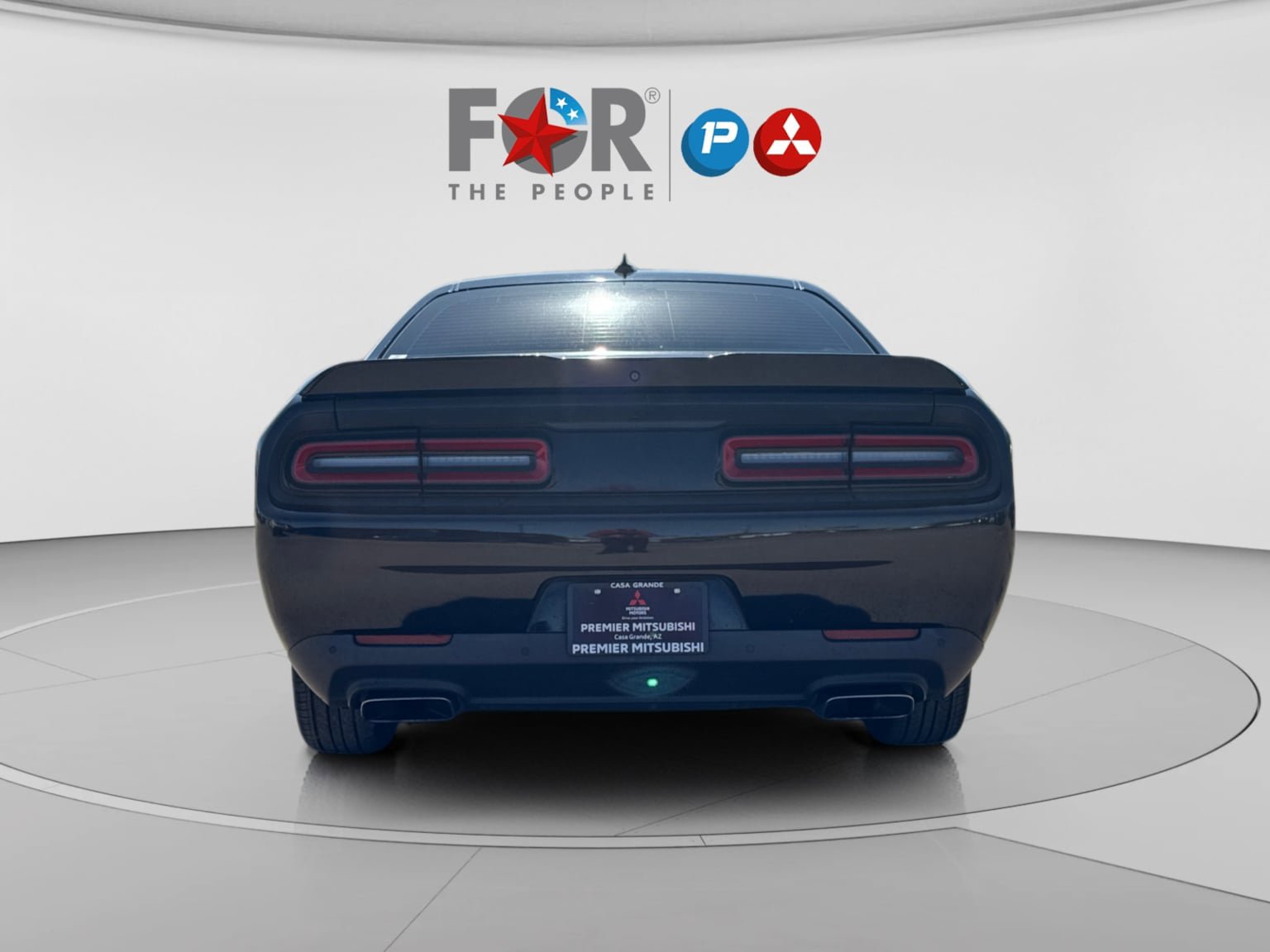 Used 2015 Dodge Challenger R/T Plus RWD image 4