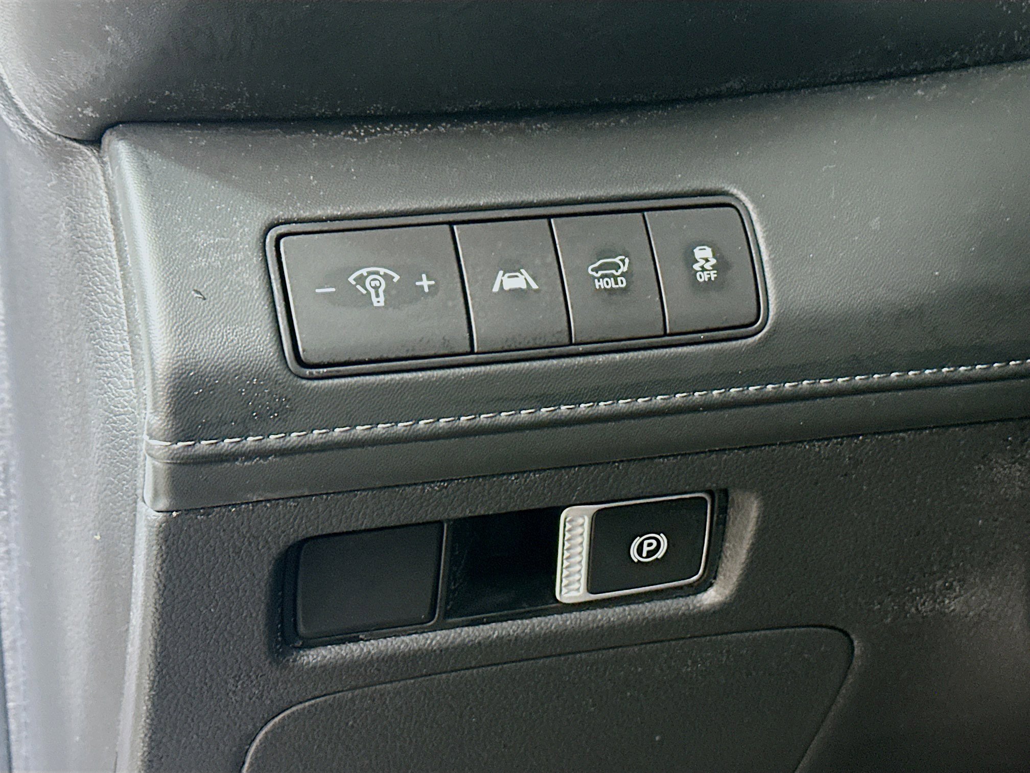 Certified 2023 Hyundai Santa Fe Limited image 10