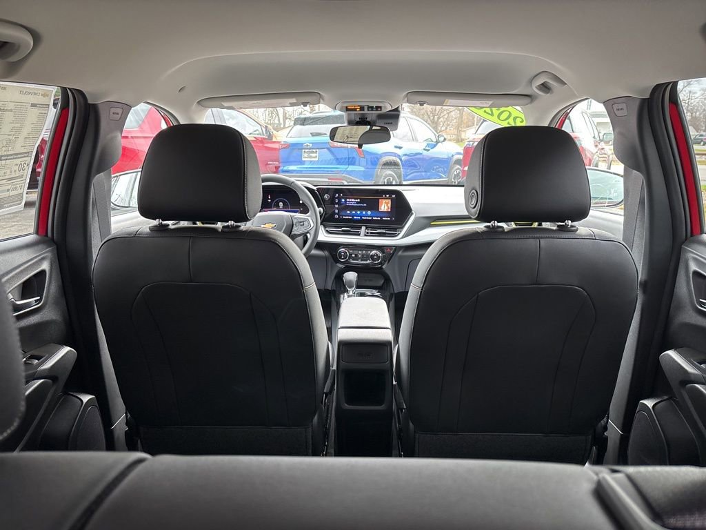 New 2026 Chevrolet Trax LT w/ Driver Confidence Package FWD image 9