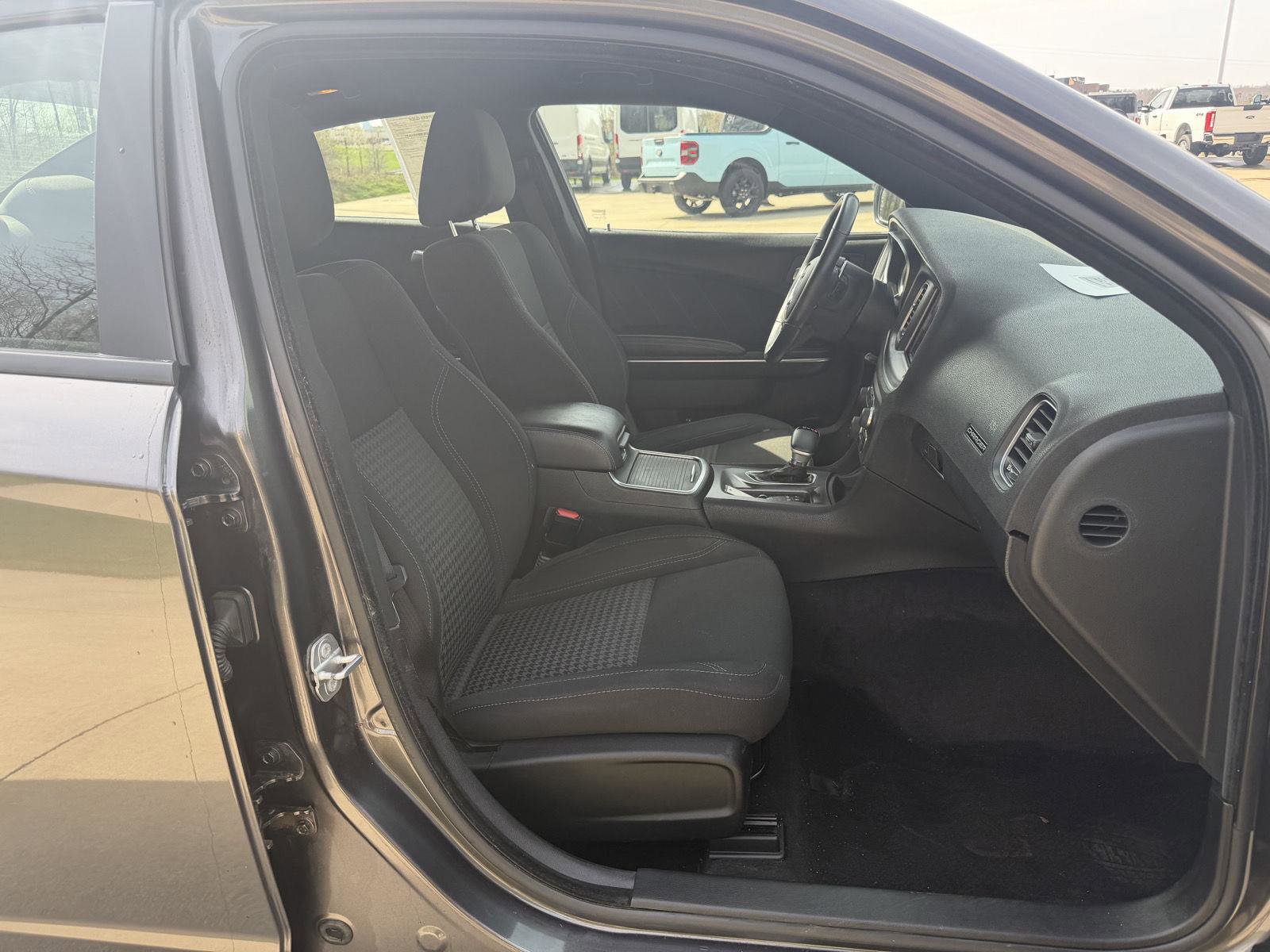 Used 2018 Dodge Charger GT w/ Driver Confidence Group image 31