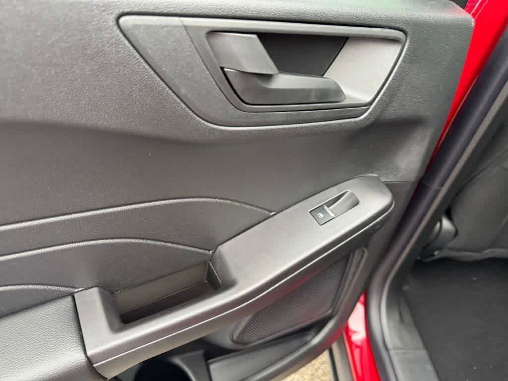 New 2026 Ford Escape Active AWD/4WD image 9