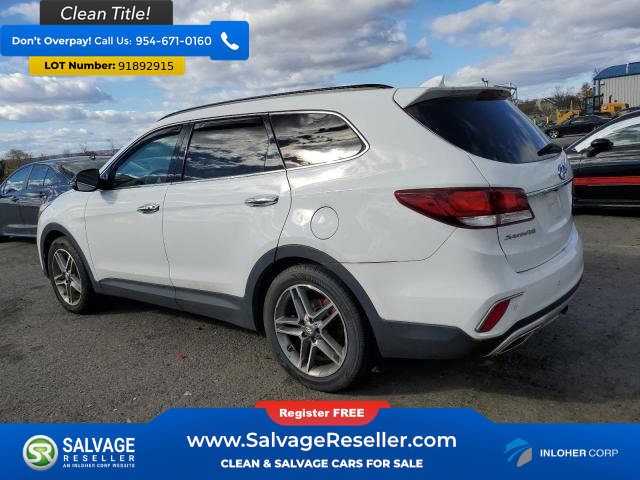 Used 2017 Hyundai Santa Fe AWD image 3