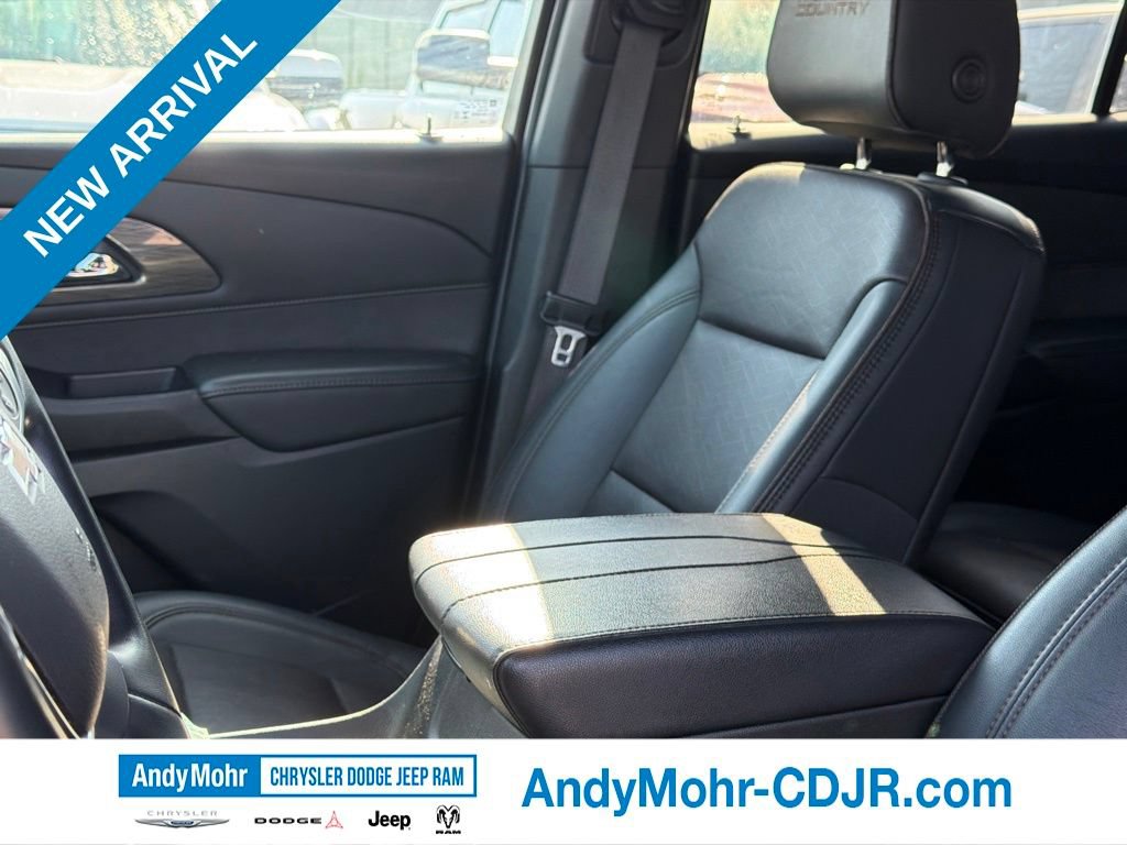 Used 2023 Chevrolet Traverse High Country w/ LPO, Floor Liner Package AWD/4WD image 12