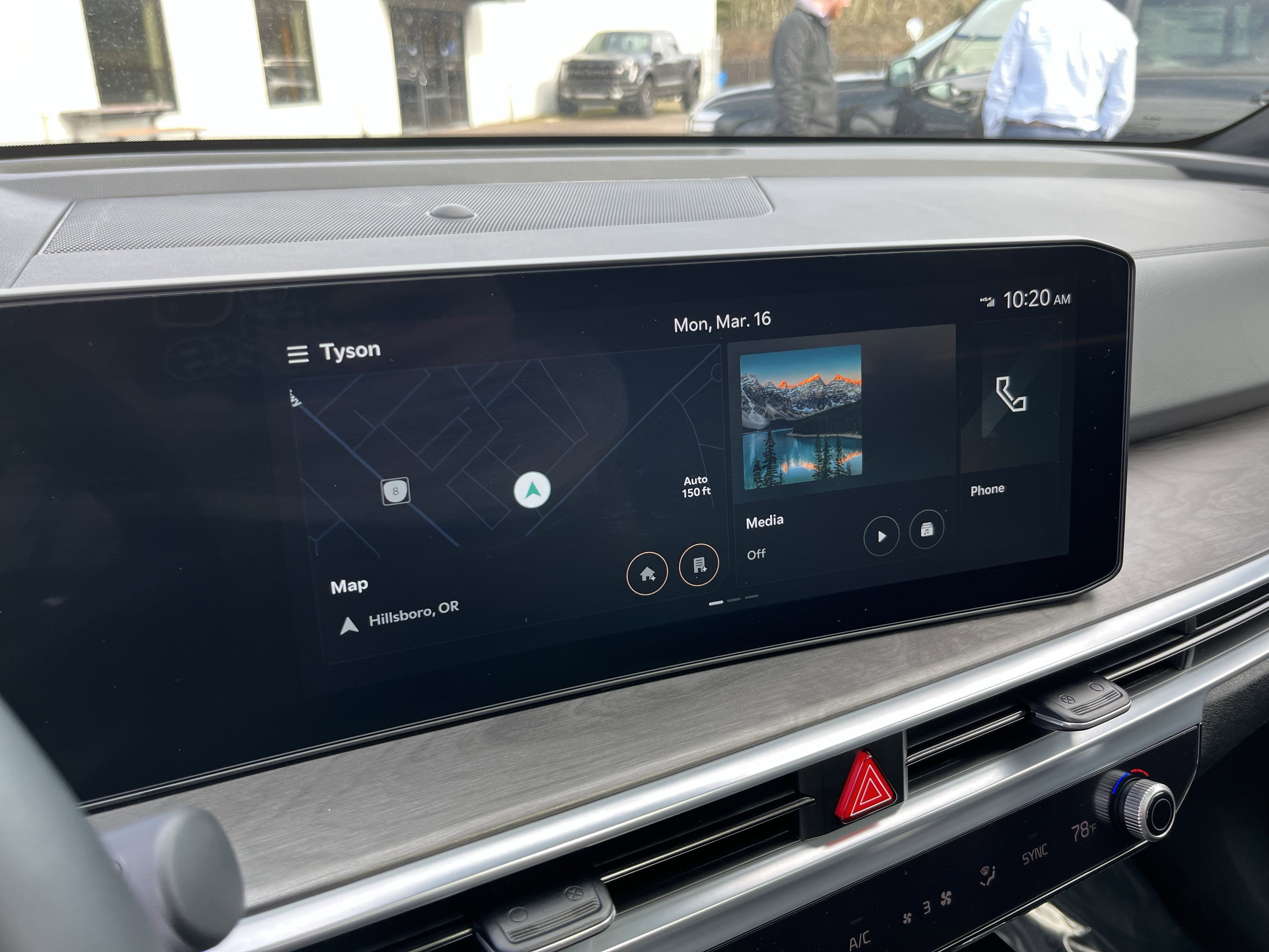 Used 2025 Kia Sorento SX Prestige image 24