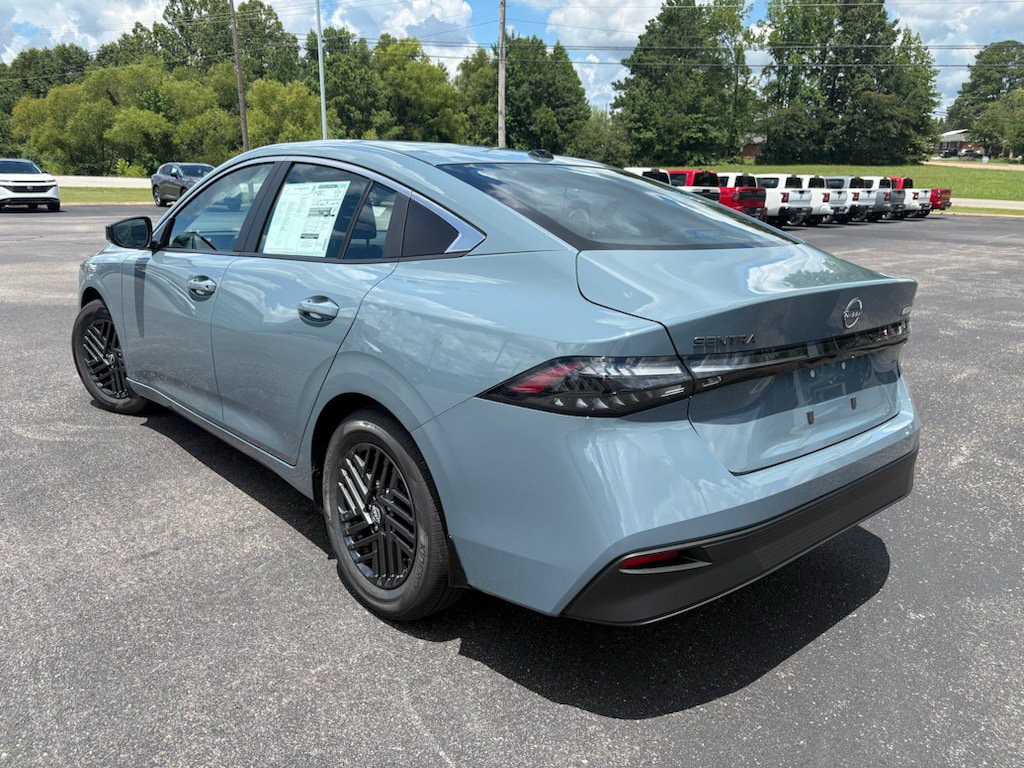 New 2026 Nissan Sentra SV w/ SV Convenience Package FWD image 5