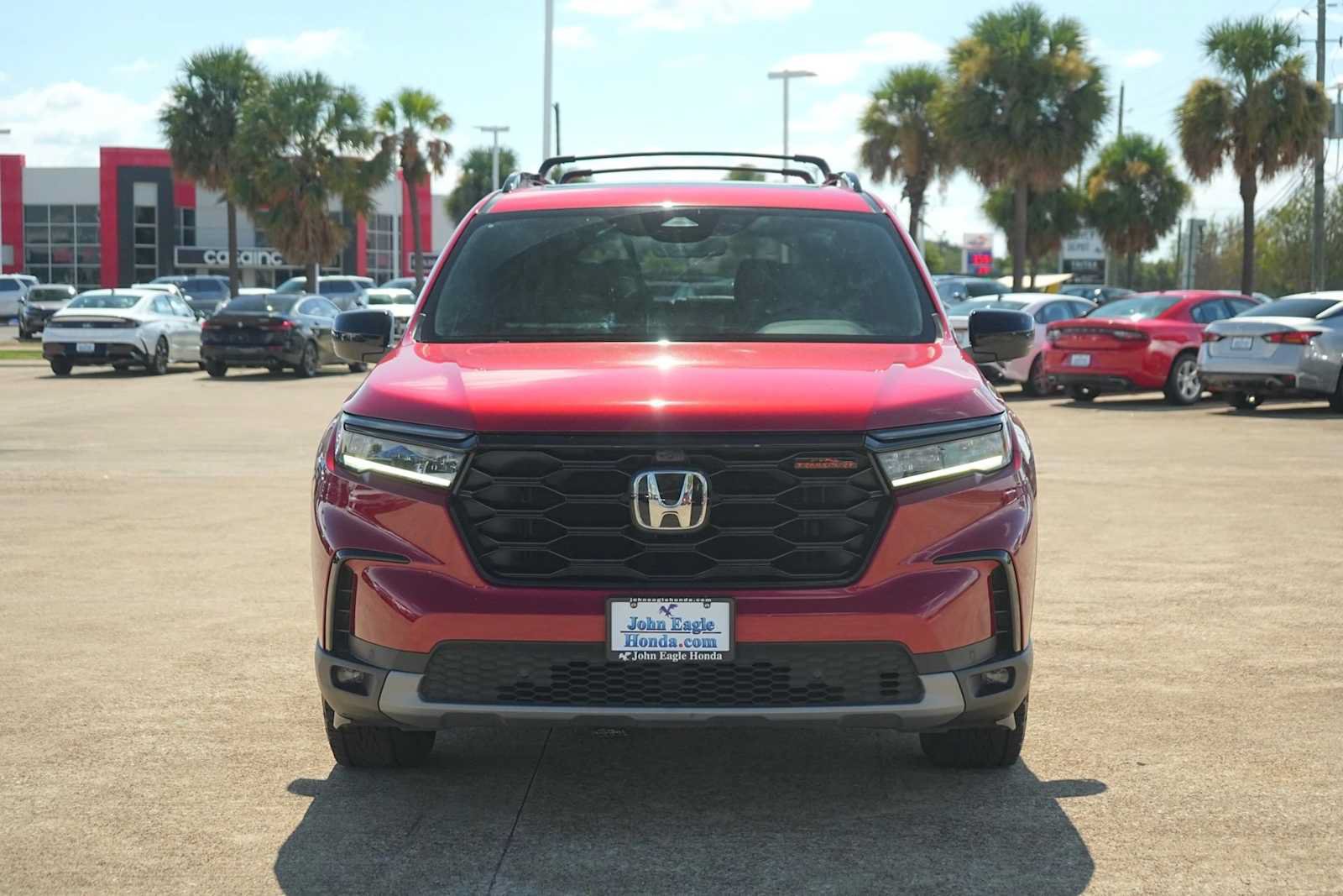 Certified 2025 Honda Pilot TrailSport image 6