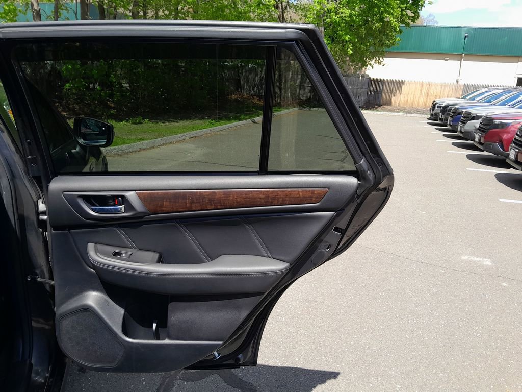 Used 2019 Subaru Outback 2.5i Limited AWD/4WD image 36