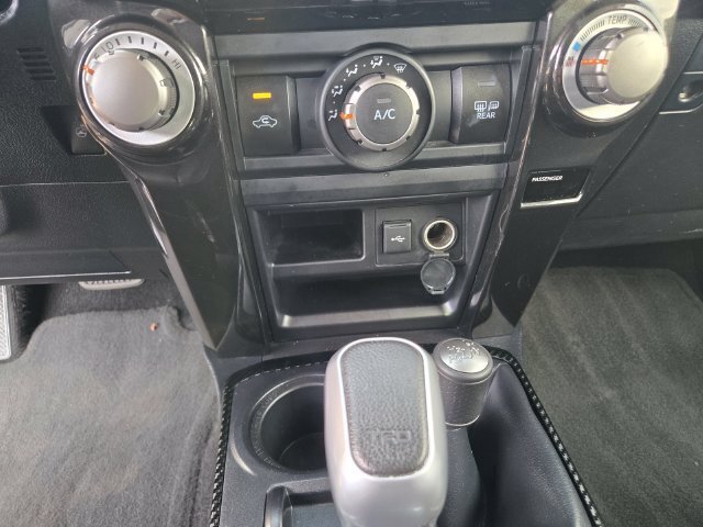 Certified 2023 Toyota 4Runner TRD Off-Road Premium AWD/4WD image 17