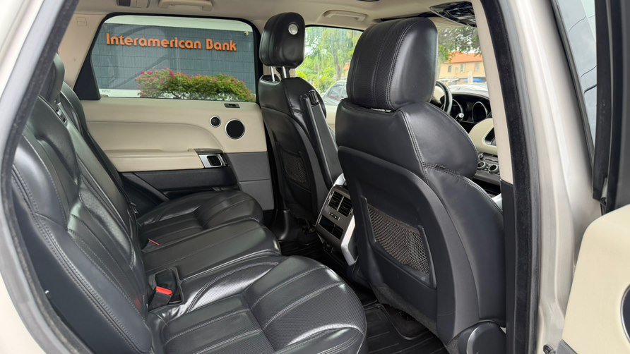Used 2017 Land Rover Range Rover Sport HSE AWD/4WD image 24