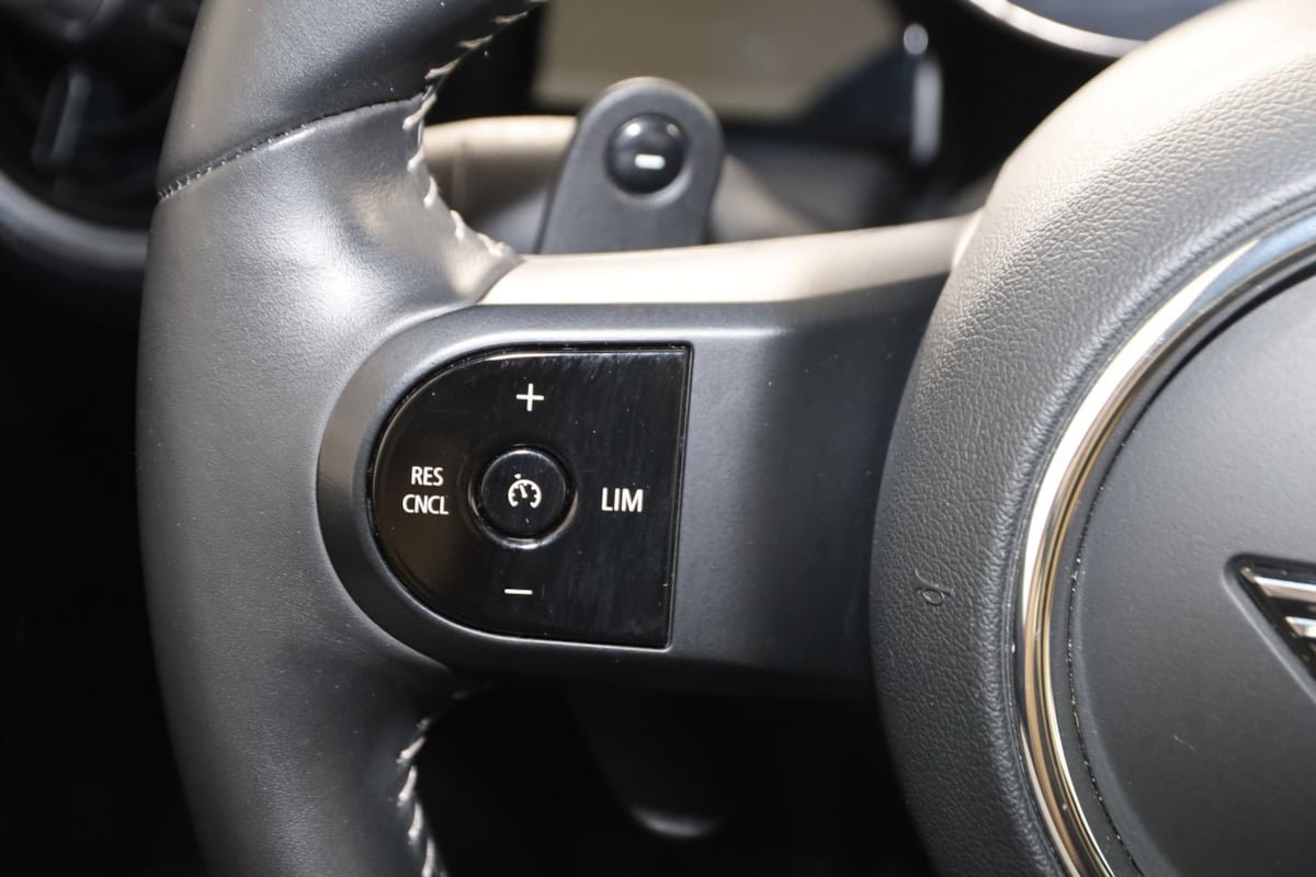 Used 2023 MINI Cooper S FWD image 32