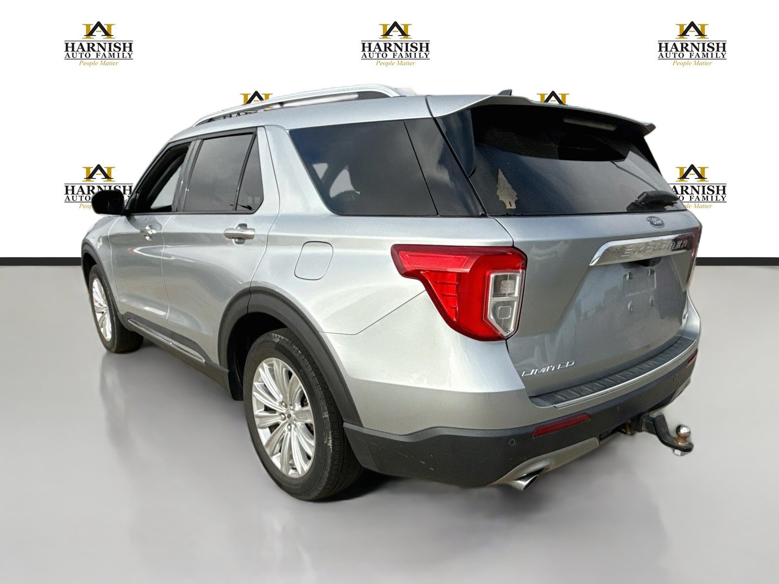 Used 2021 Ford Explorer Limited w/ Equipment Group 301A AWD/4WD image 3