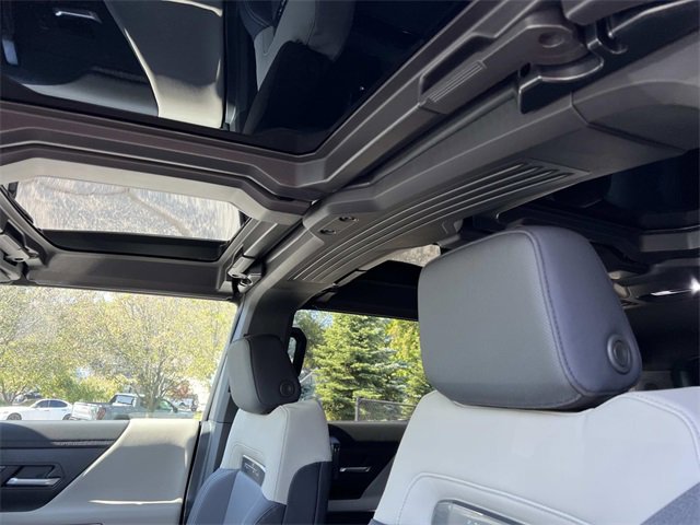 New 2026 GMC Hummer EV SUV image 18