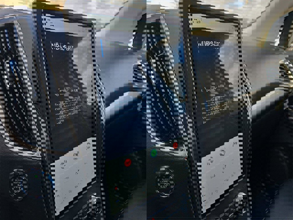 Used 2023 Ford Edge SEL image 19