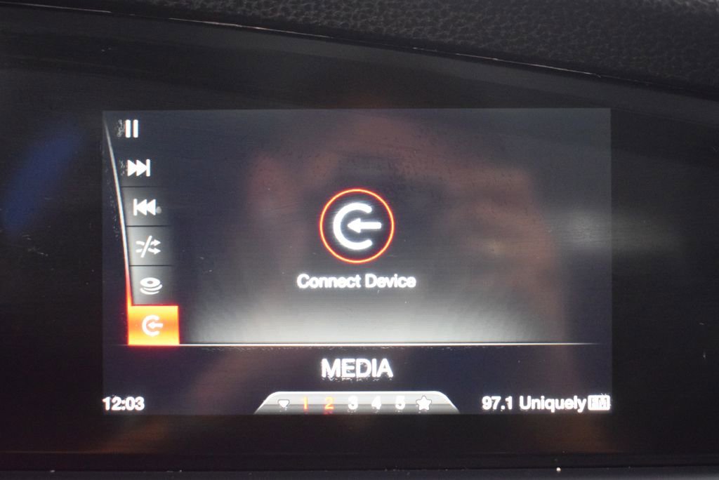 Used 2019 Alfa Romeo Giulia AWD w/ Cold Weather Package image 27