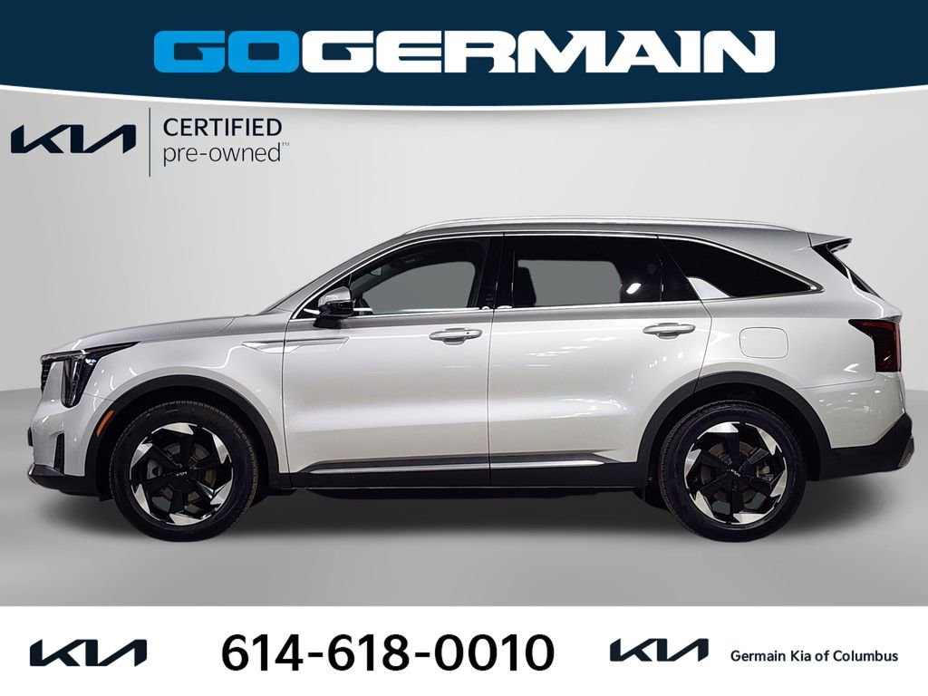 Certified 2025 Kia Sorento EX image 11
