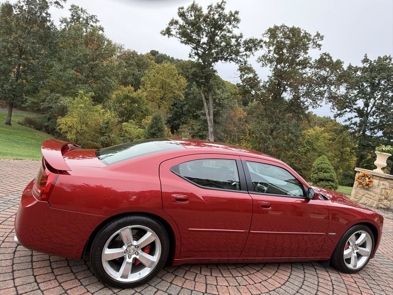 Used 2006 Dodge Charger SRT8 w/ SRT Option Group III RWD image 3