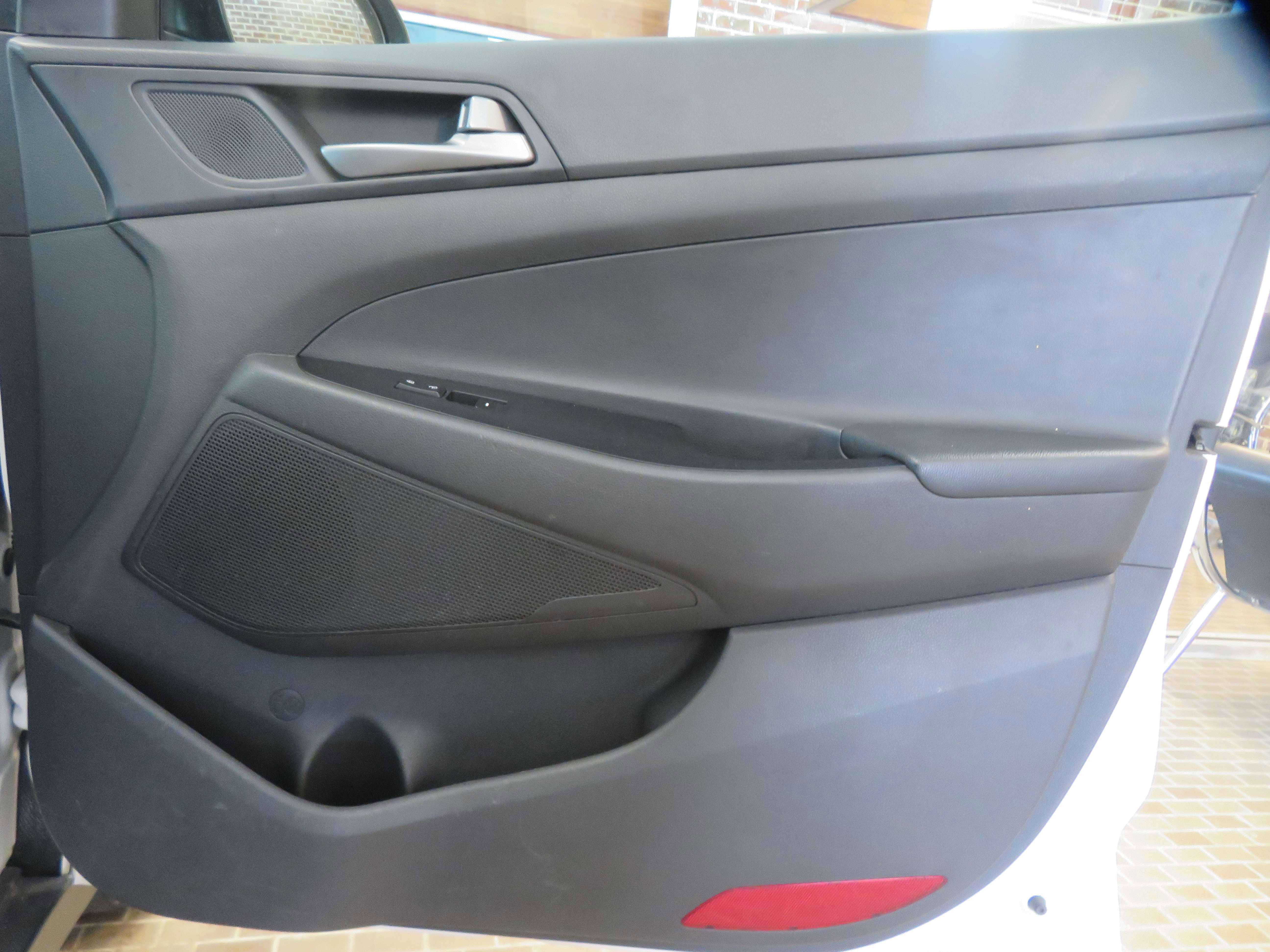 Used 2017 Hyundai Tucson Night AWD/4WD image 23