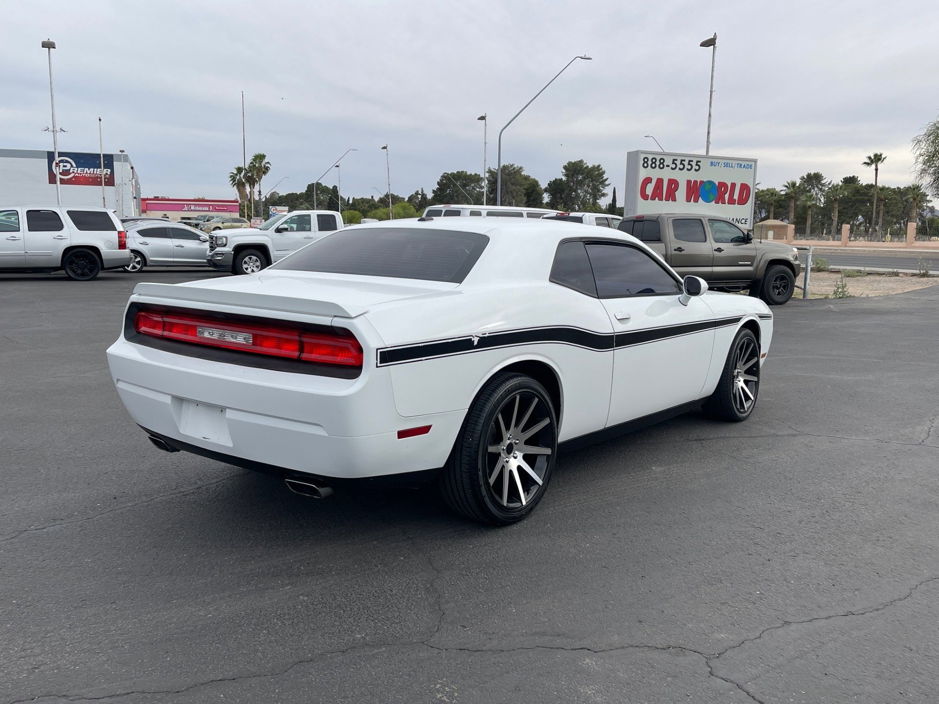 Used 2013 Dodge Challenger SXT w/ Super Sport Group RWD image 5