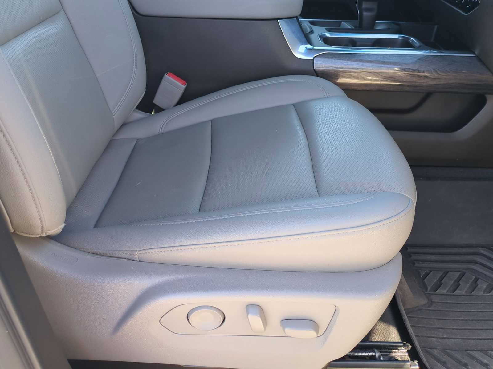 Used 2024 Chevrolet Silverado 1500 LTZ AWD/4WD image 28