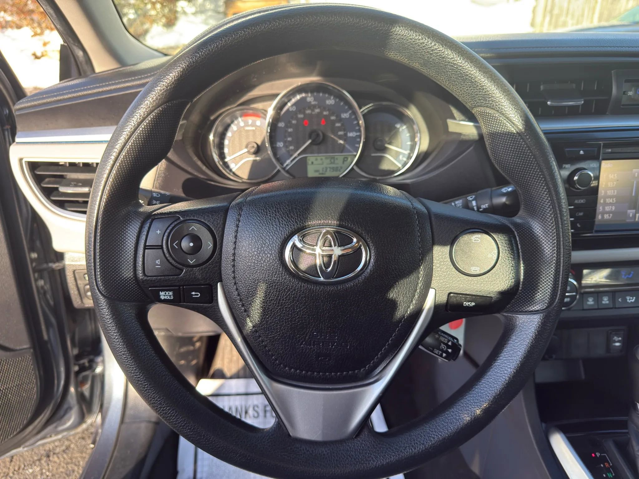 Used 2015 Toyota Corolla LE image 24