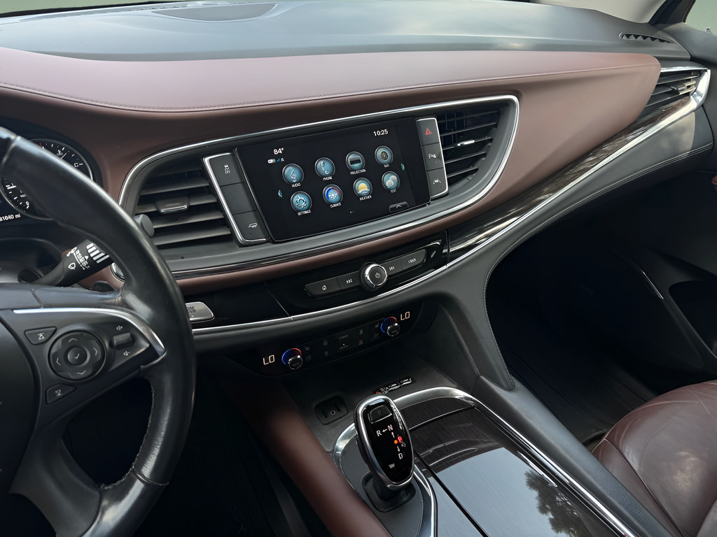 Used 2018 Buick Enclave Avenir w/ Trailering Package FWD image 30