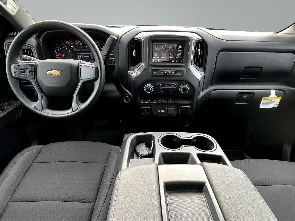 New 2026 Chevrolet Silverado 1500 Custom w/ LPO, Dark Essentials Package AWD/4WD image 5
