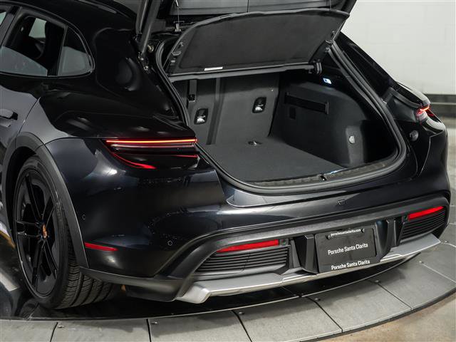 Used 2025 Porsche Taycan 4 Cross Turismo image 34