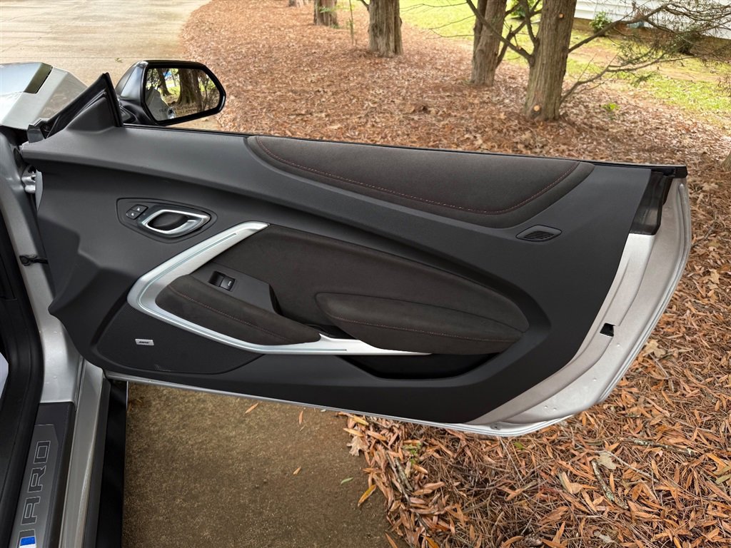 Used 2018 Chevrolet Camaro ZL1 image 56