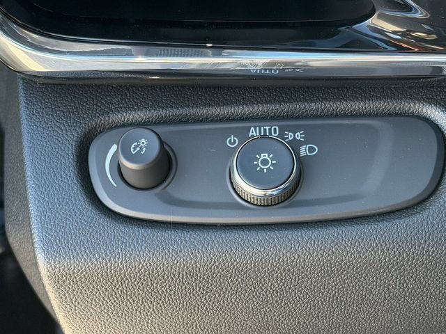 New 2026 Buick Envista Sport Touring FWD image 21