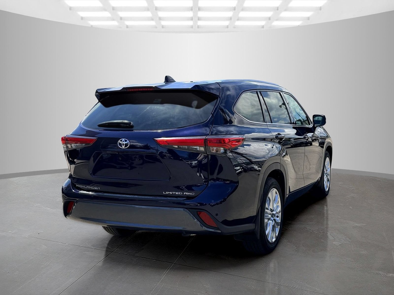 Used 2020 Toyota Highlander Limited AWD/4WD image 5