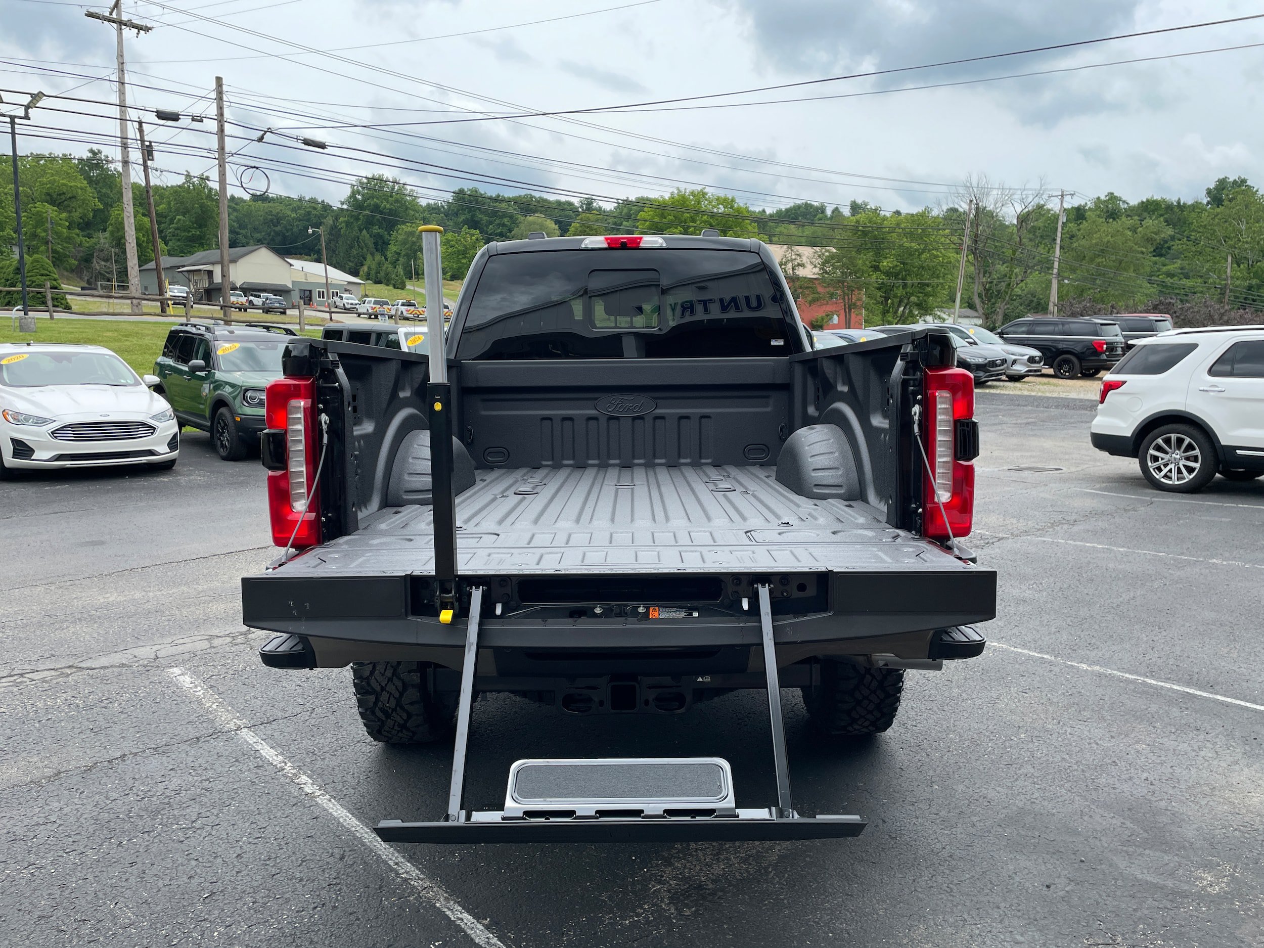 New 2026 Ford F250 King Ranch w/ Tremor Off-Road Package AWD/4WD image 8