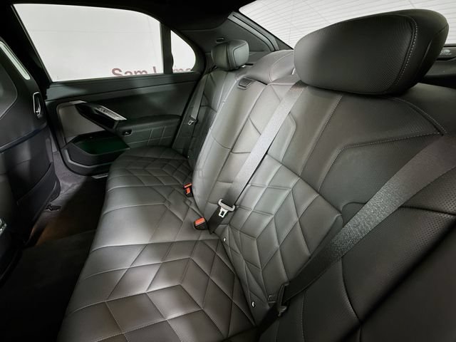 Used 2025 BMW 760i xDrive AWD/4WD image 26