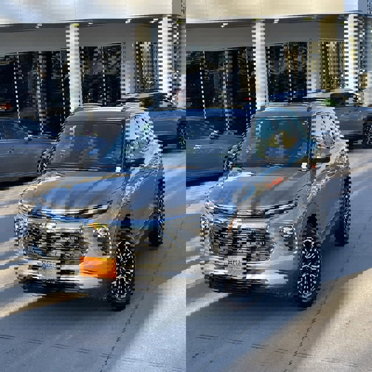 Used 2025 Chevrolet TrailBlazer LT image 9