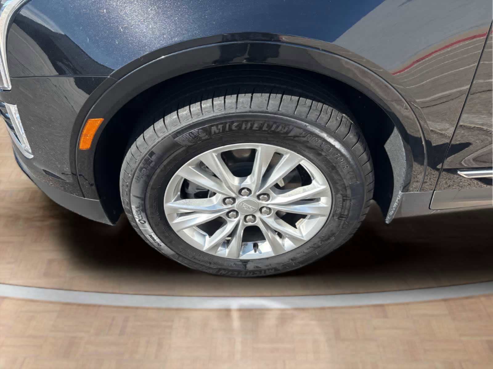 Used 2025 Cadillac XT5 Luxury w/ LPO, Premium Carpet Package image 31