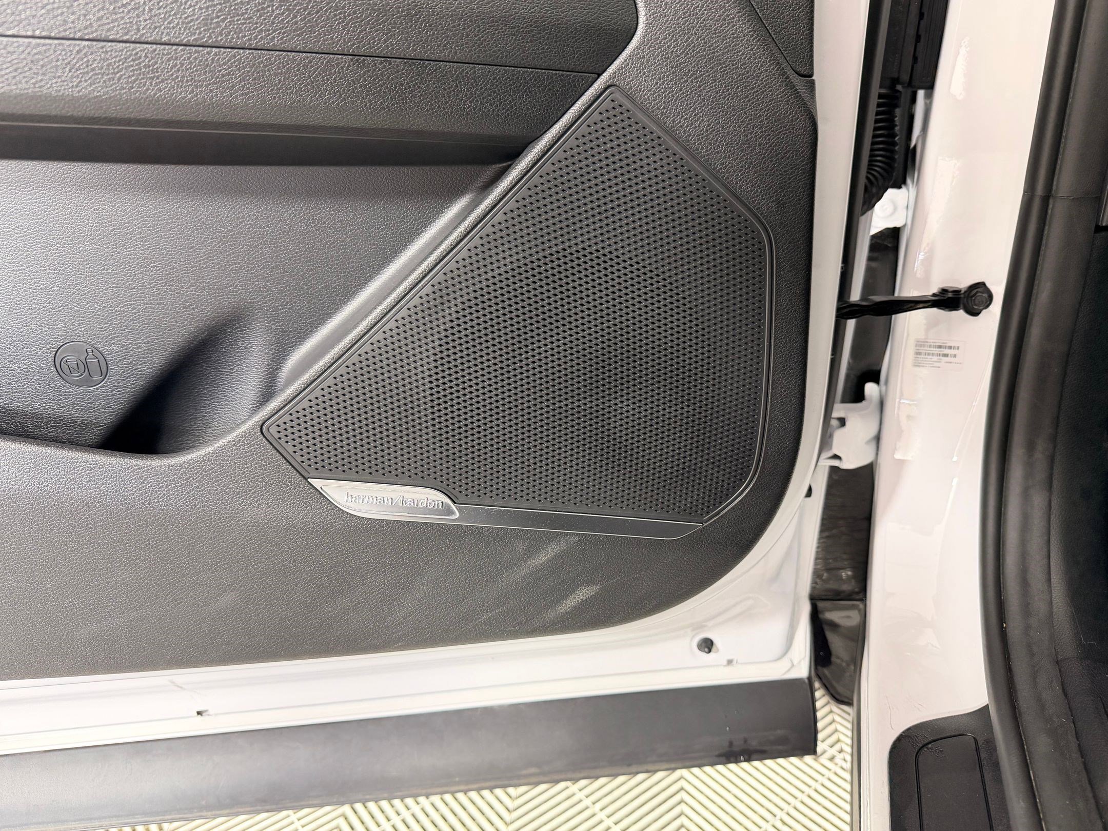 Used 2024 Kia Sportage SX image 29