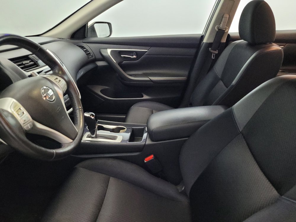 Used 2018 Nissan Altima 2.5 SR FWD image 17