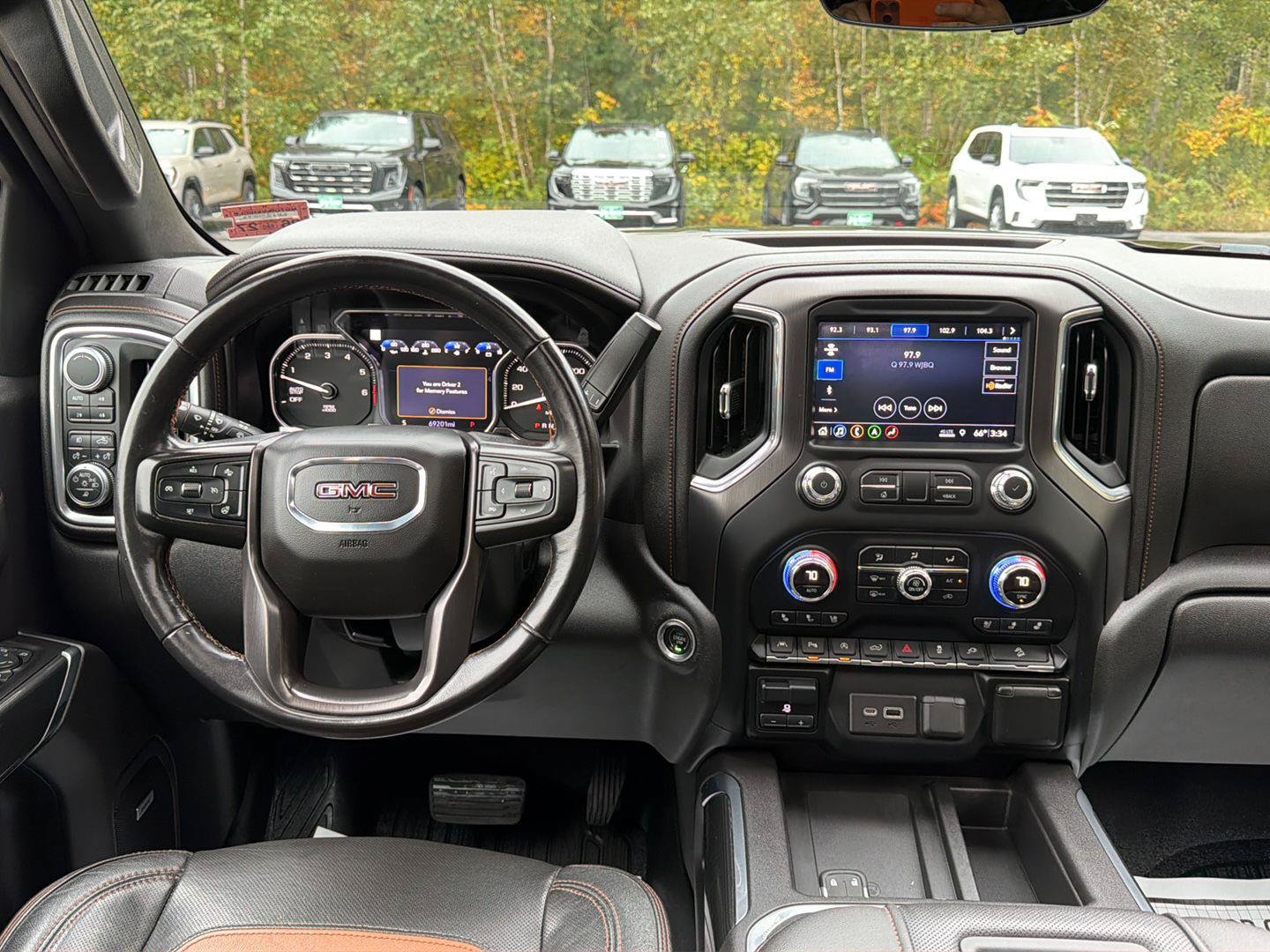 Certified 2019 GMC Sierra 1500 AT4 w/ Off Road Performance Package AWD/4WD image 14