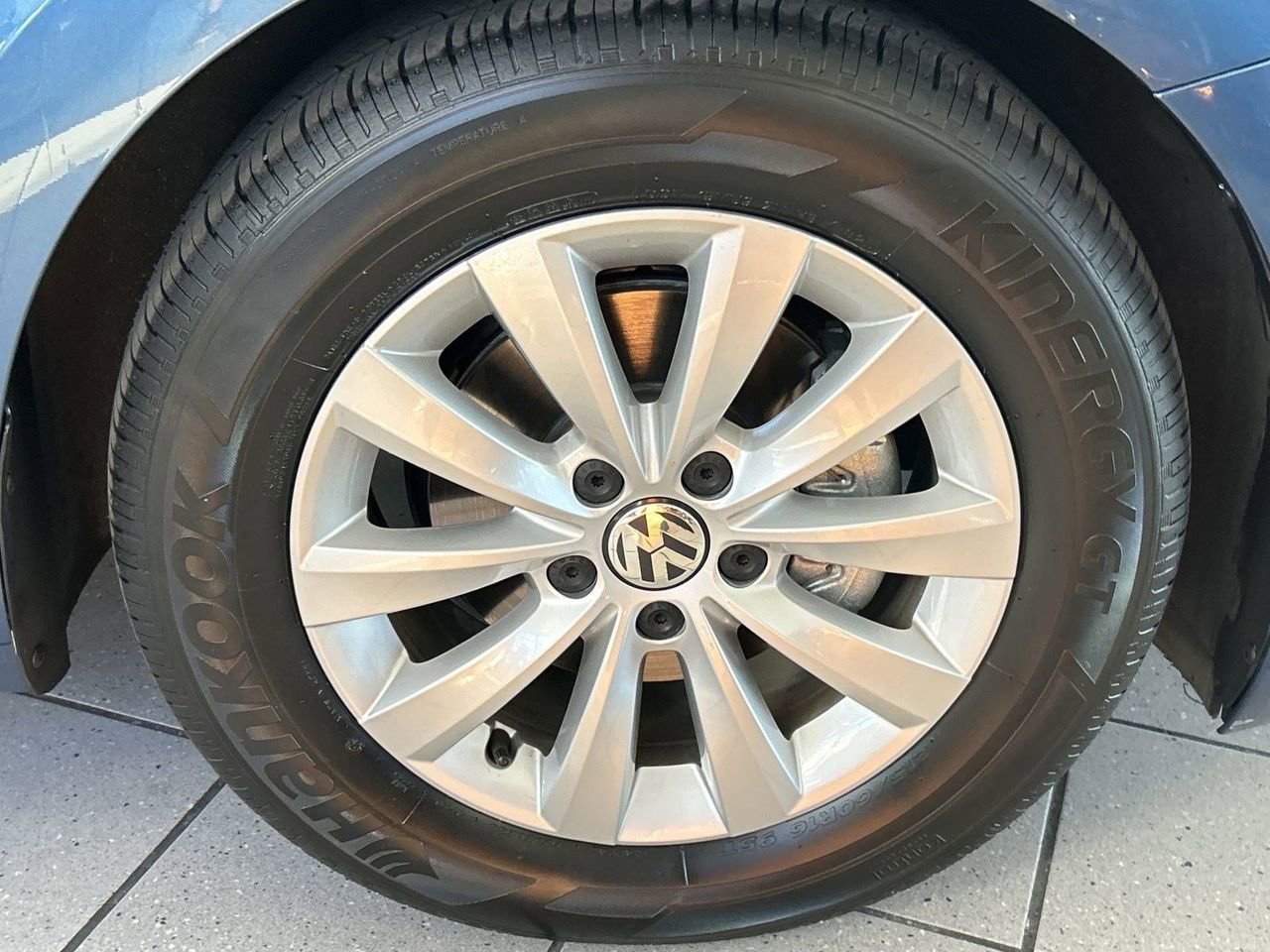 Used 2019 Volkswagen Beetle 2.0T S image 7