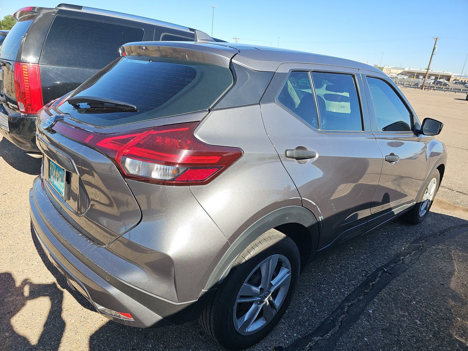 Used 2021 Nissan Kicks S FWD image 4