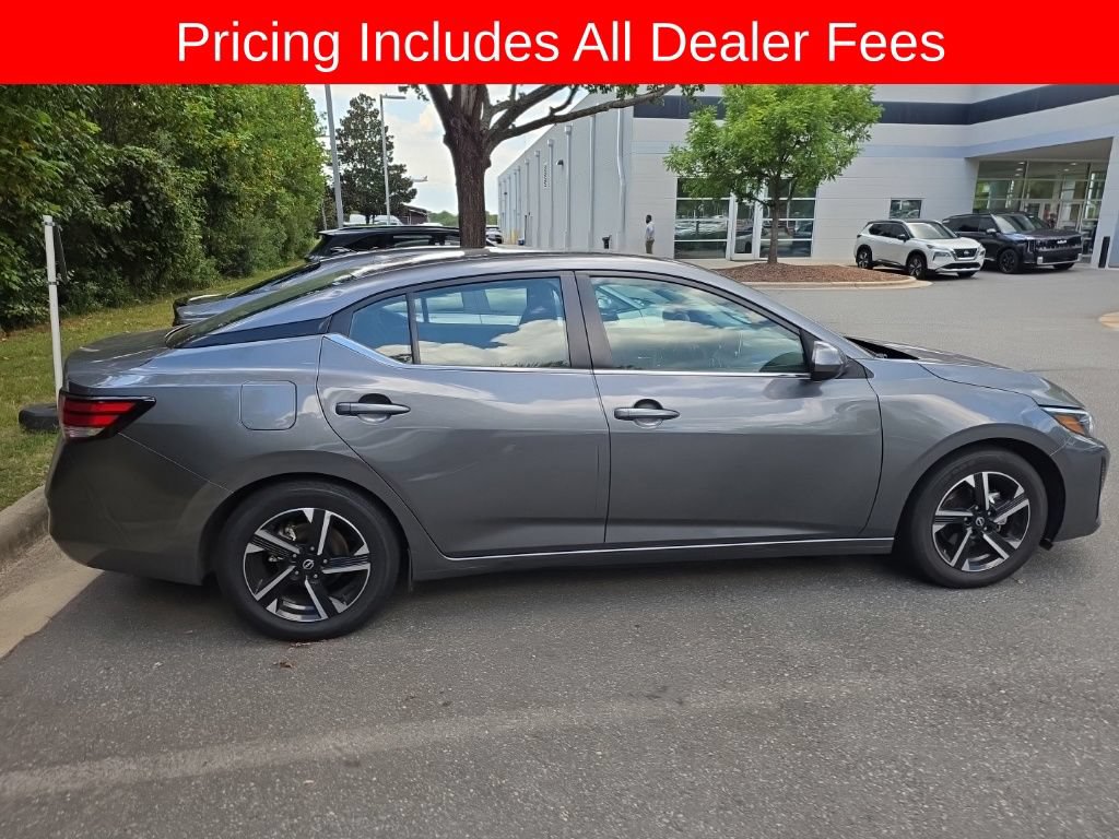 Used 2025 Nissan Sentra SV FWD image 9