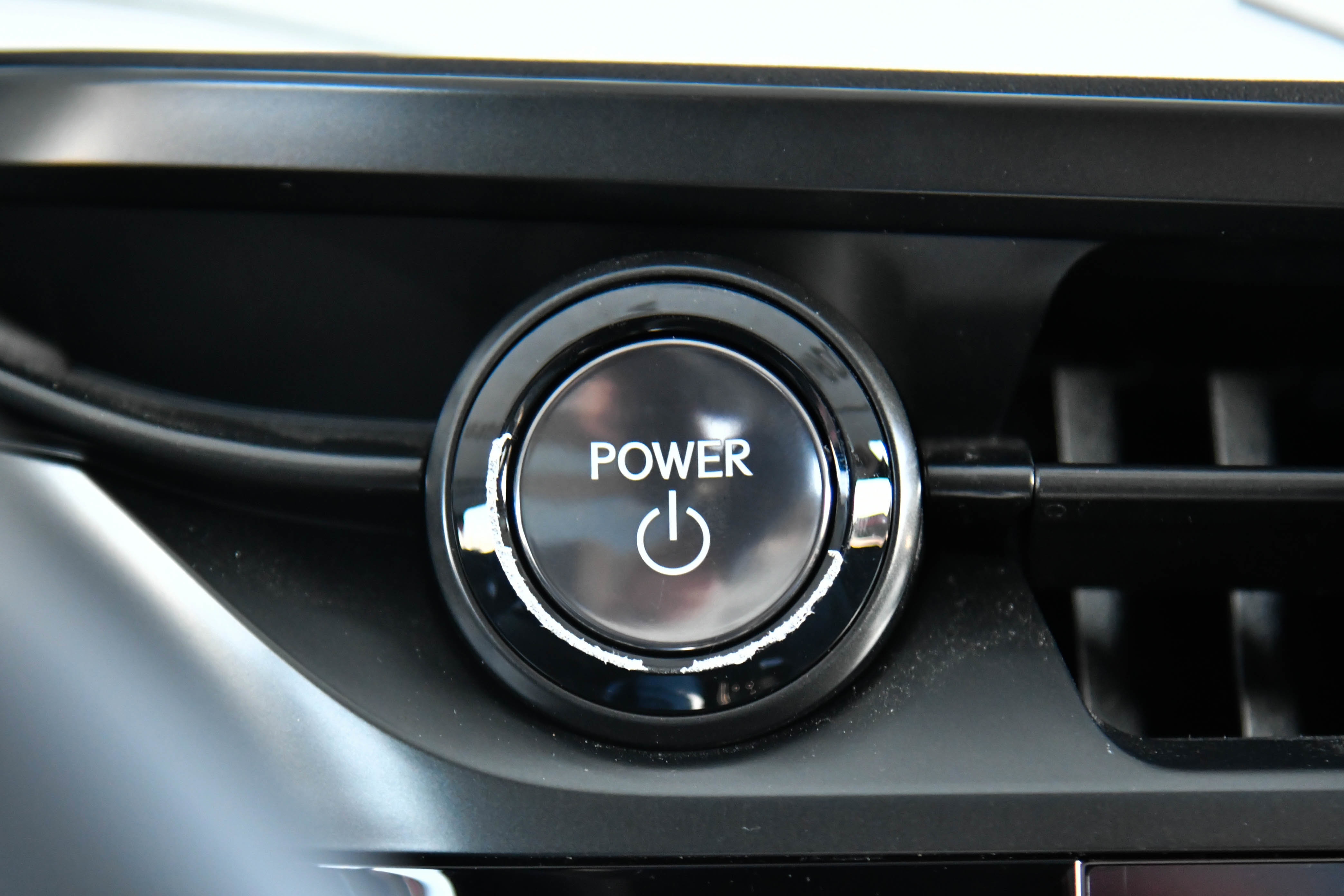 Used 2024 Lexus RZ 300e Premium image 32