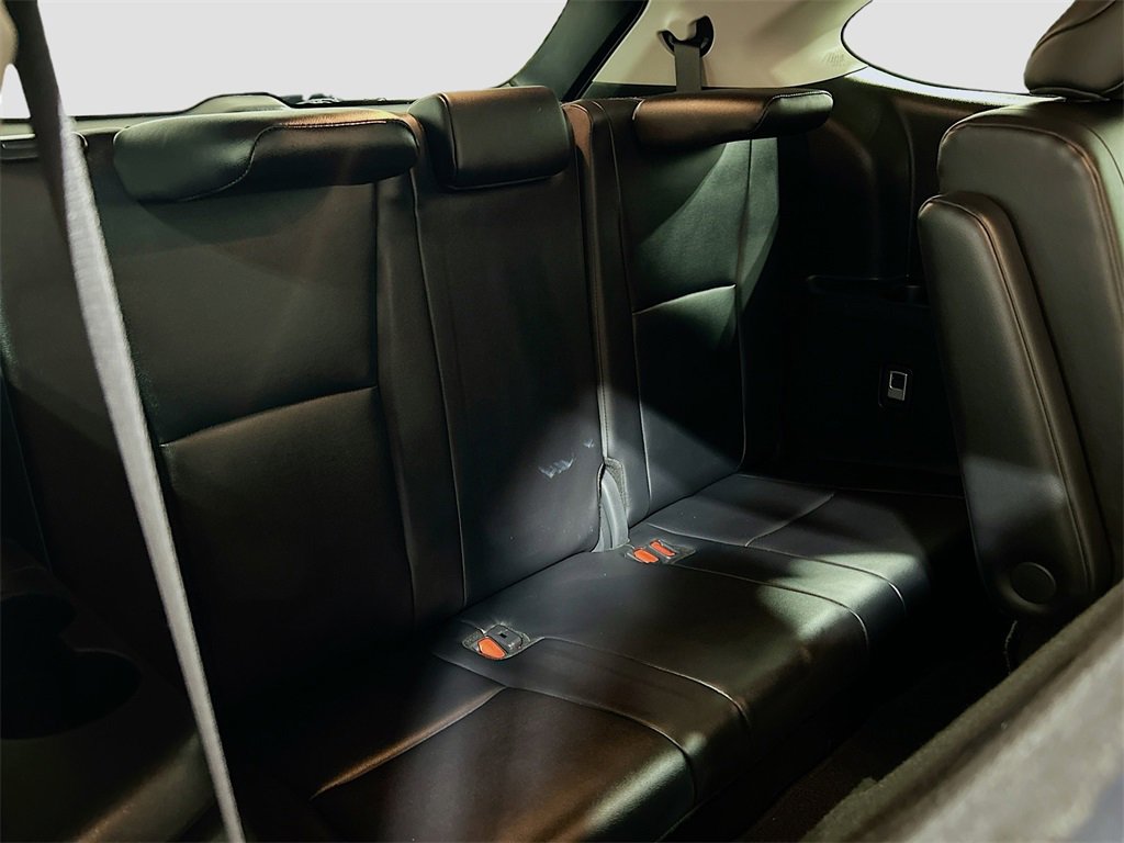 Used 2024 Toyota Highlander XLE image 25