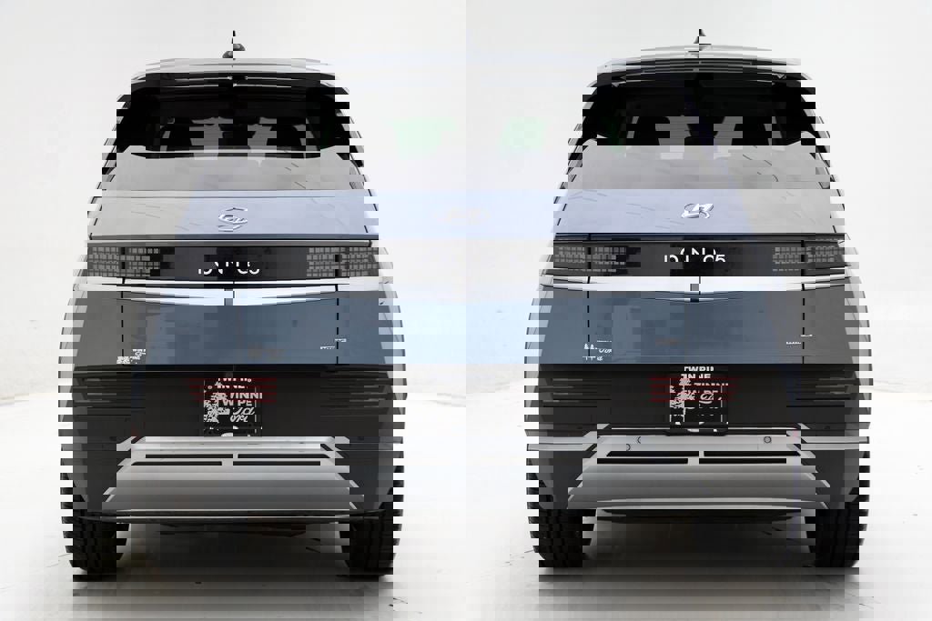 Used 2023 Hyundai Ioniq 5 SE w/ Cargo Package image 8