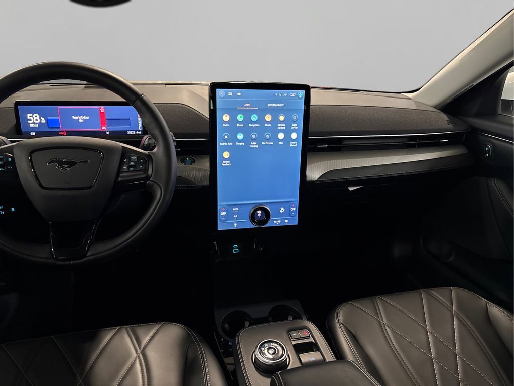 Used 2022 Ford Mustang Mach-E Select image 19