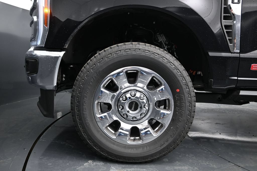 New 2026 Ford F250 King Ranch w/ Chrome Package AWD/4WD image 13